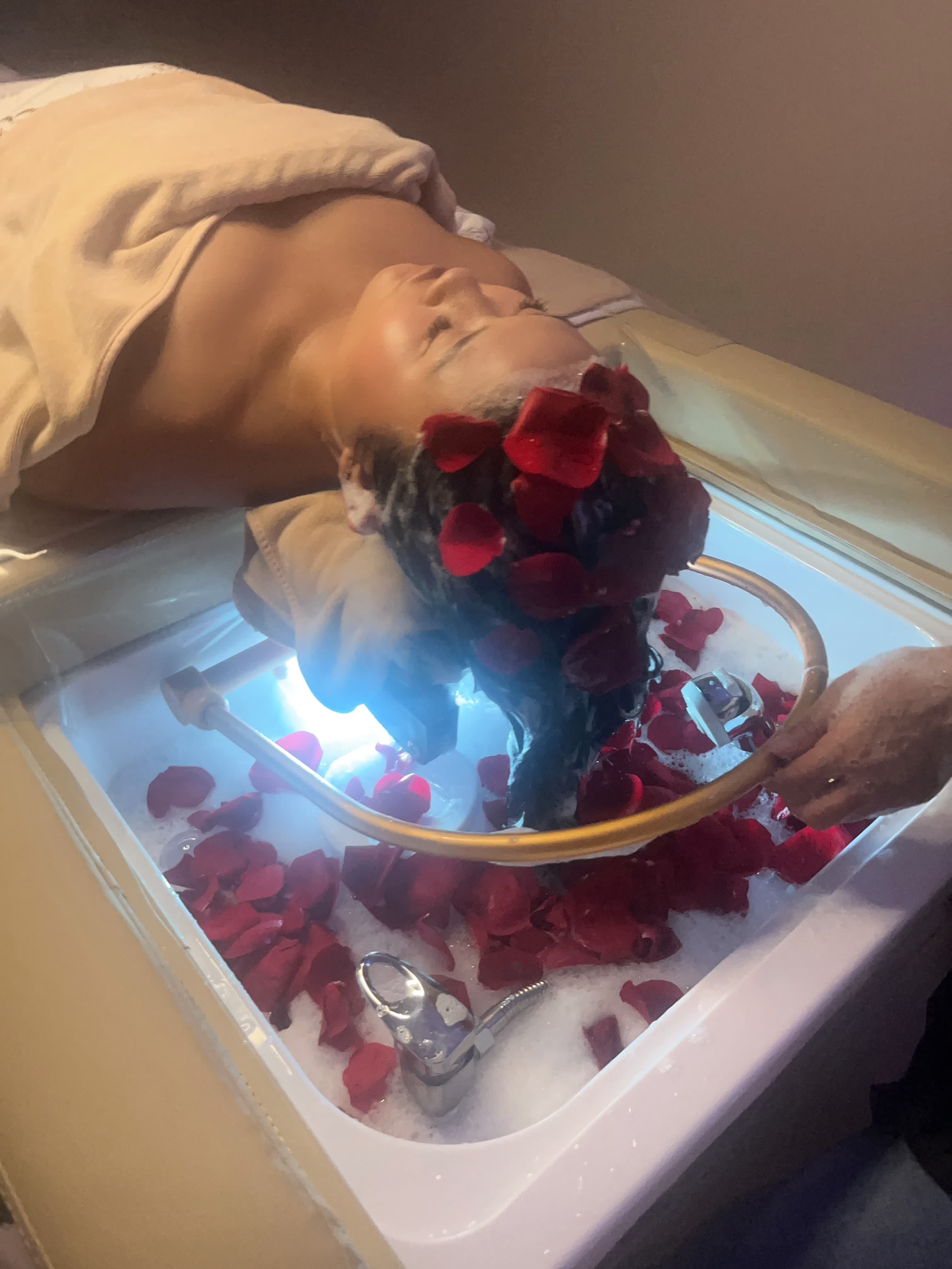 Umi Head Spa treatment