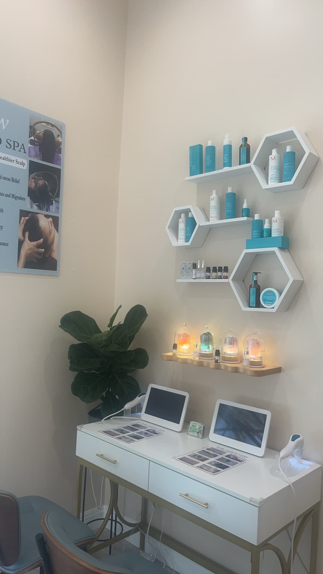 Umi Head Spa product shelf